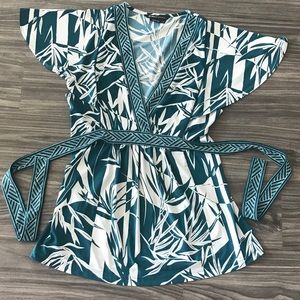 BCBG Max Azria Tie Around Patterned Top size M